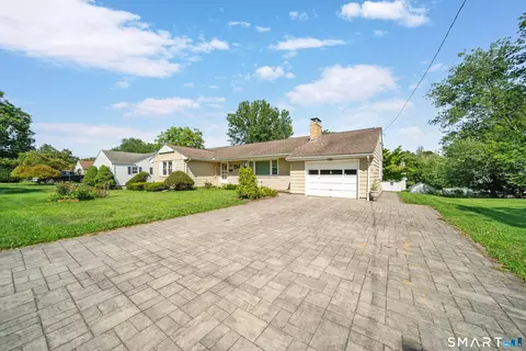 Exterior - 194 Cedar St, Wethersfield, CT 06109 photo 3 of 10