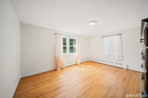 Bedroom - 194 Cedar St, Wethersfield, CT 06109 photo 6 of 8
