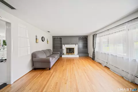 Living - 194 Cedar St, Wethersfield, CT 06109 photo 2 of 6