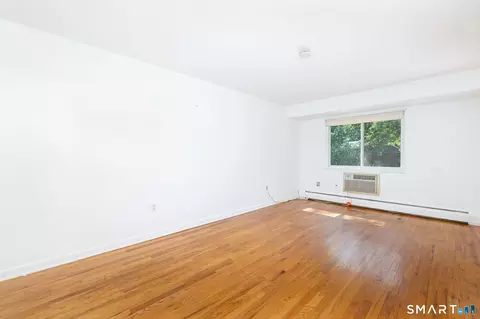Living - 189 Worth Ave, Hamden, CT 06518 photo 6 of 6