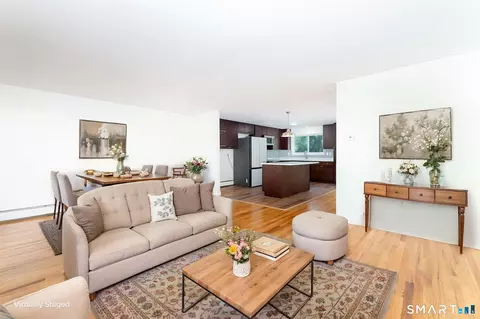 Living - 189 Worth Ave, Hamden, CT 06518 photo 5 of 6