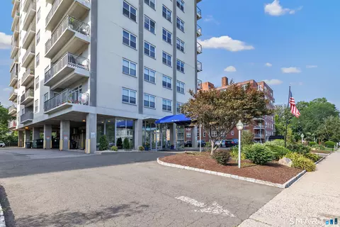 2370 North Ave #8D, Bridgeport, CT 06604