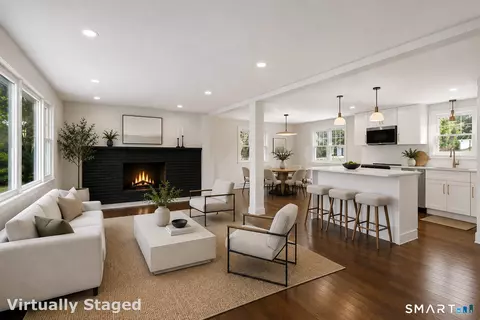 Living - 325 Circle Dr, Torrington, CT 06790 photo 1 of 5
