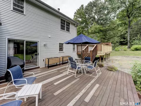 Exterior - 190 Upper Valley Rd, Torrington, CT 06790 photo 6 of 10
