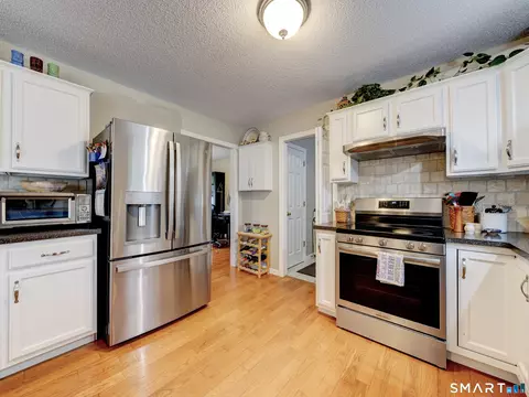 Kitchen - 190 Upper Valley Rd, Torrington, CT 06790 photo 2 of 3