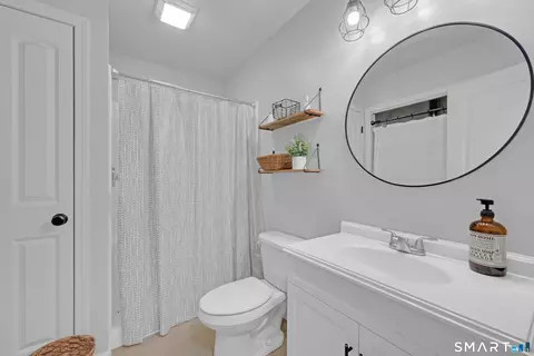 Bath - 76 Juniper Way, Brooklyn, CT 06234 photo 2 of 2