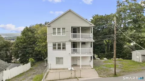 65 Drake St, Waterbury, CT 06704