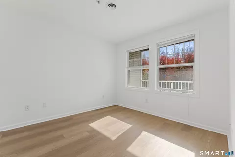 Bedroom - 468 Main St #204, Niantic, CT 06357 photo 1 of 2