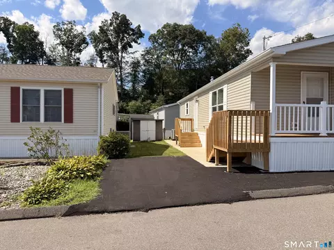 22 Loring Court Ct, Wallingford, CT 06492 photo 8