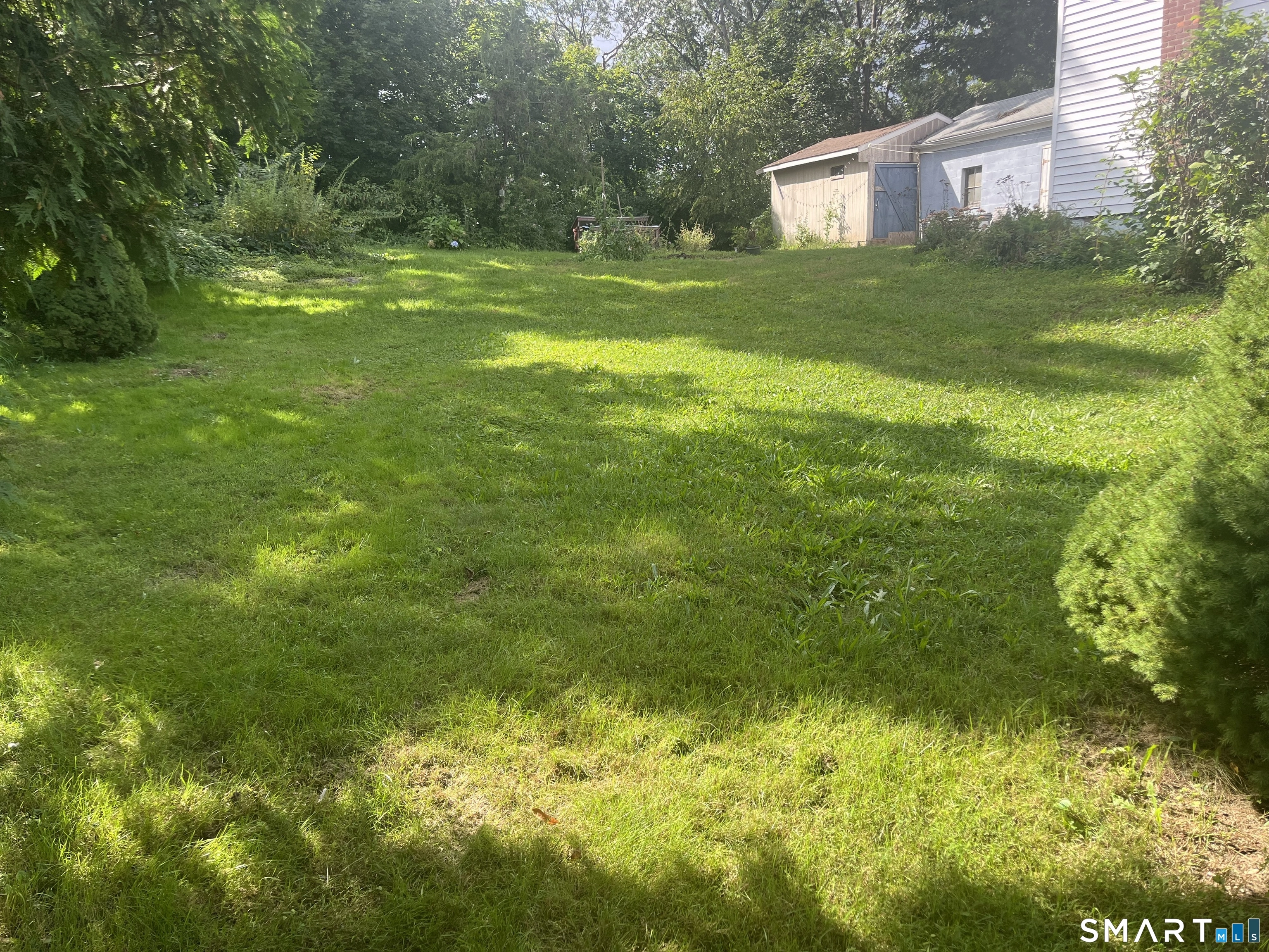 Exterior - 18 Summit St, Derby, CT 06418 photo 5 of 9
