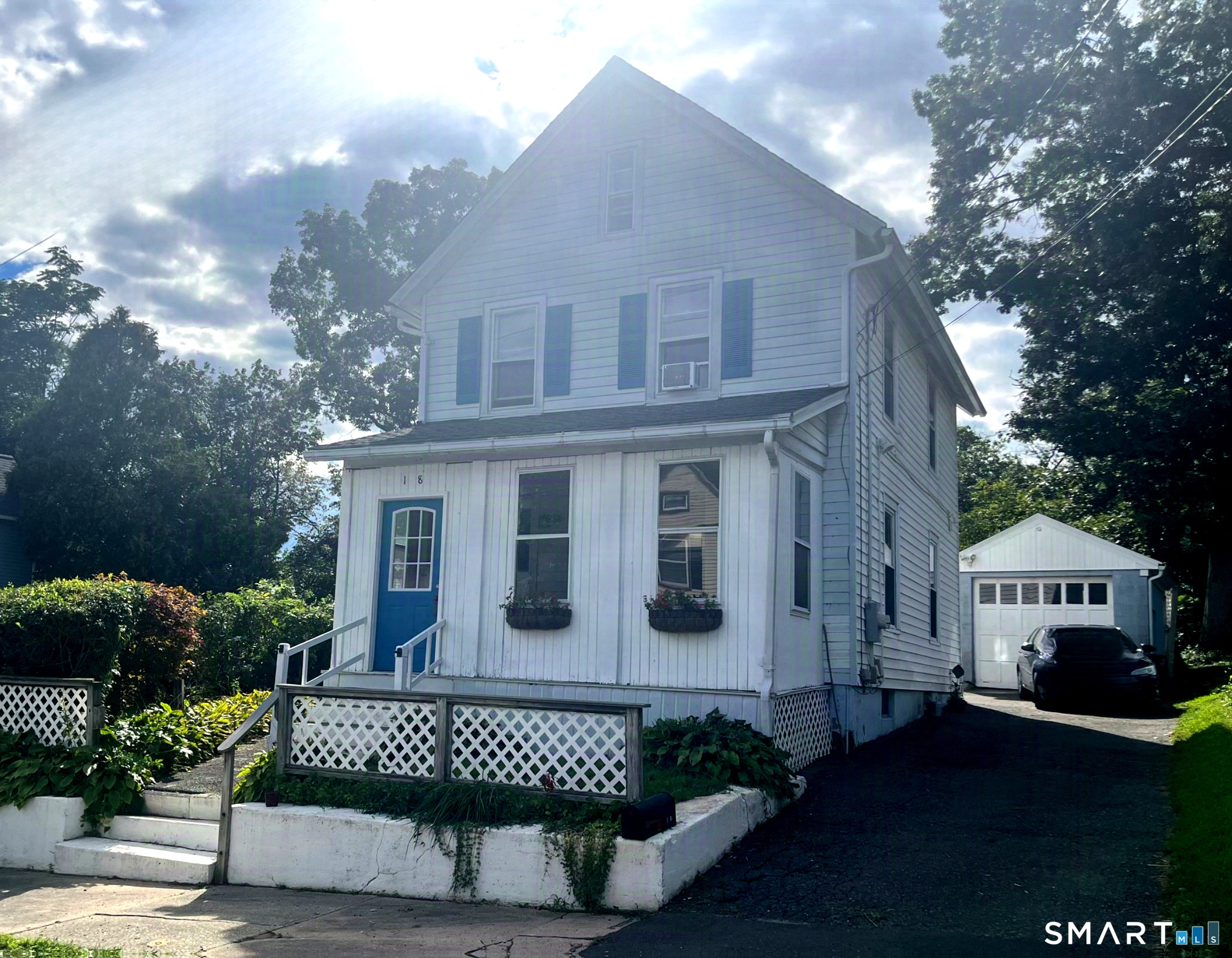 Exterior - 18 Summit St, Derby, CT 06418 photo 1 of 9