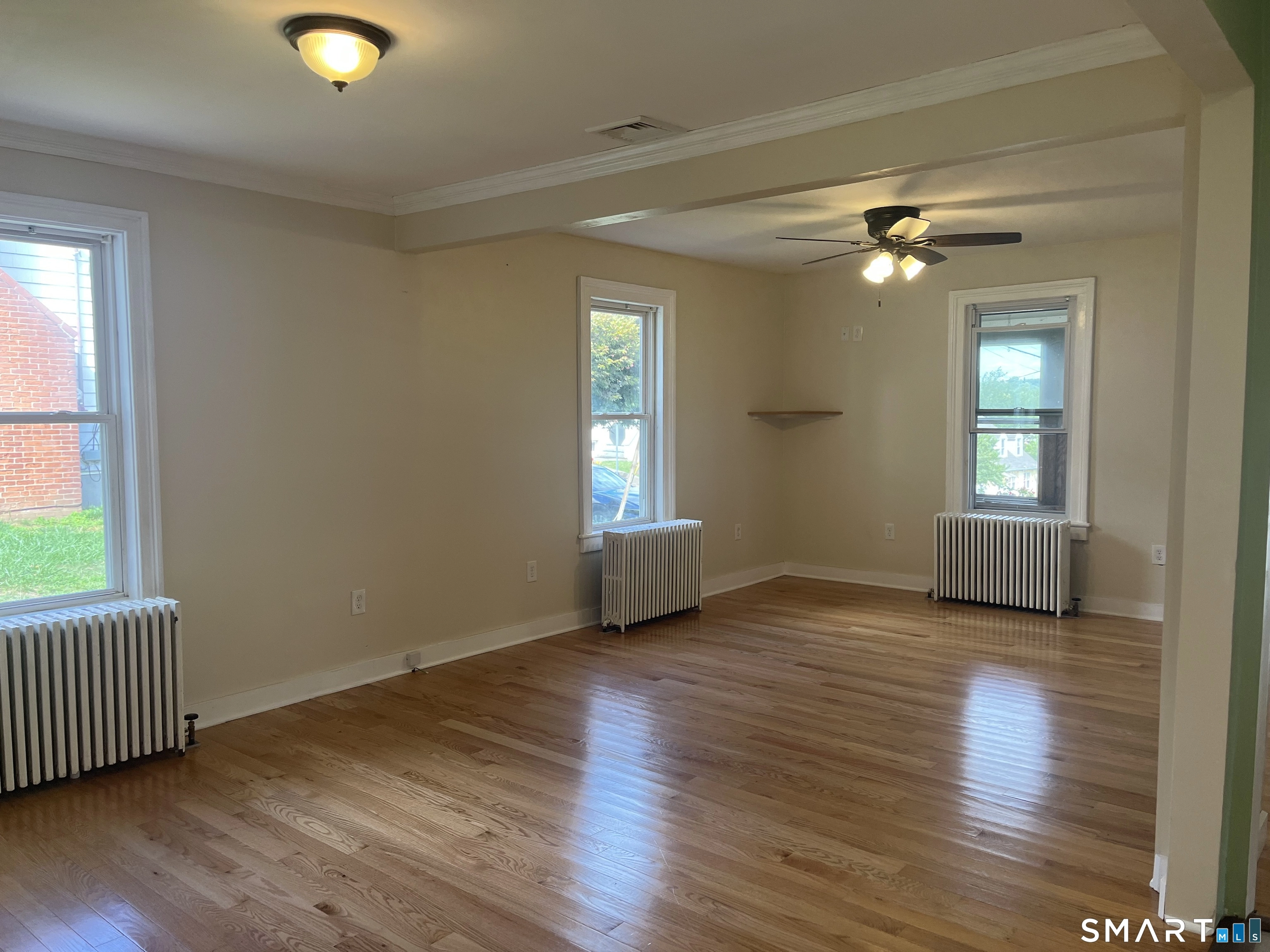 Living - 18 Summit St, Derby, CT 06418 photo 4 of 5