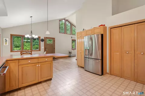 Kitchen - 65 Cottage St, Monroe, CT 06468 photo 4 of 4