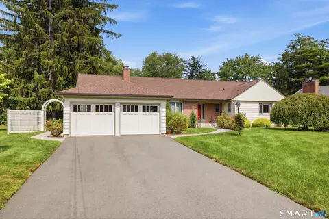 30 W Ridge Dr, West Hartford, CT 06107