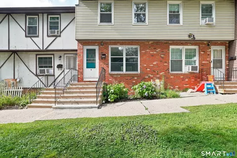 165 Alice St #5, Torrington, CT 06790