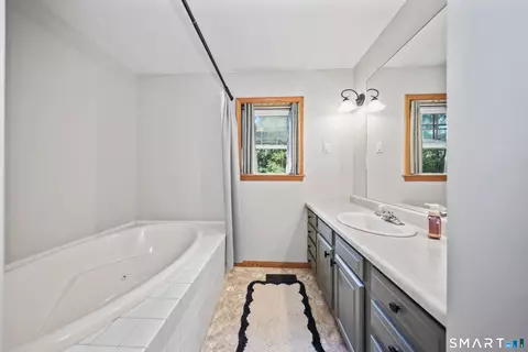 Bath - 29 Rust Rd, Barkhamsted, CT 06063 photo 3 of 3