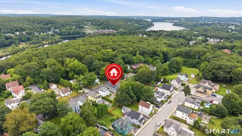 View/Area - 97 Summit St, Norwich, CT 06360 photo 2 of 5