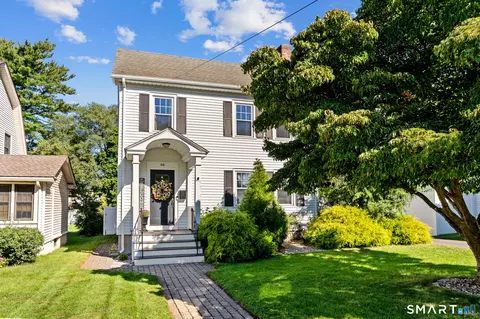 64 Woodmere Rd, West Hartford, CT 06119