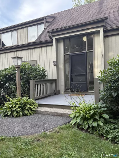 549 Heritage Vlg #D, Southbury, CT 06488
