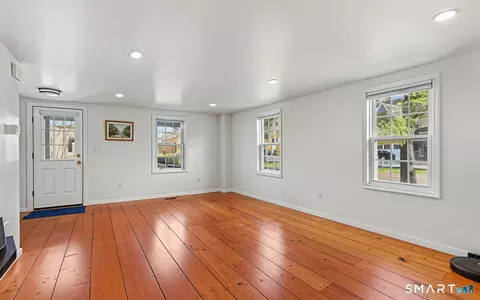 Living - 53 Maple St, Darien, CT 06820 photo 7 of 8