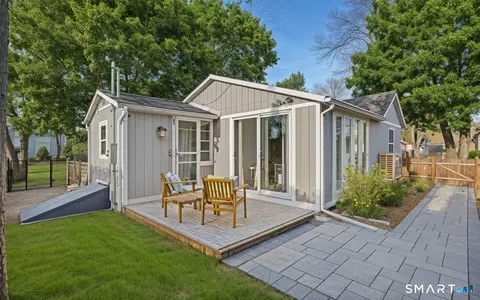 Exterior - 53 Maple St, Darien, CT 06820 photo 5 of 5