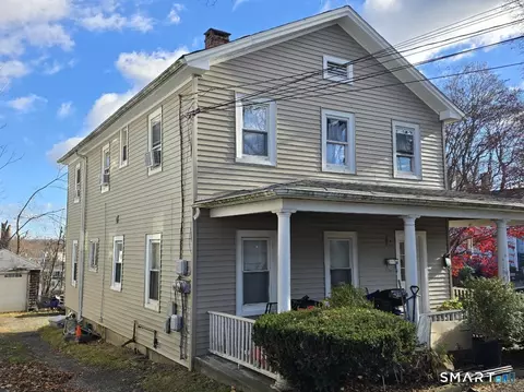 59 Pleasant St, Danbury, CT 06810