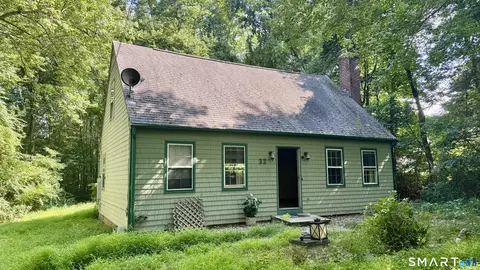 32 Old Rd, Clinton, CT 06413 photo 2