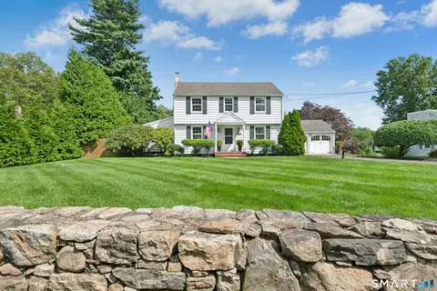 122 Strawberry Hill Ave, Norwalk, CT 06851