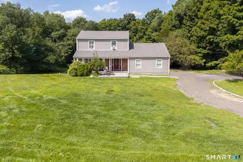 61 Minortown Rd, Woodbury, CT 06798