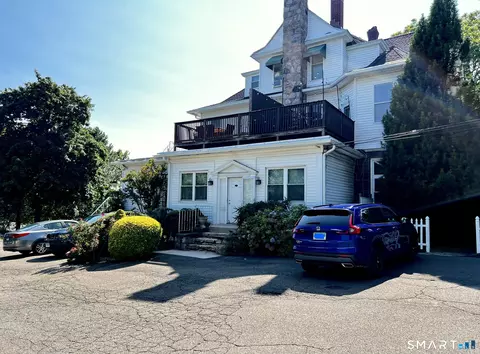 5 Hundley Ct #1D, Stamford, CT 06902
