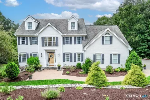126 Sunset Rdg, Southbury, CT 06488
