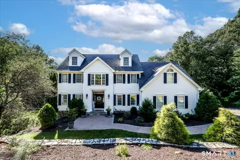 126 Sunset Rdg, Southbury, CT 06488
