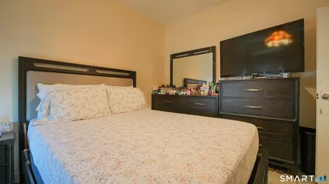 Bedroom - 46 Deforest Ave, Bridgeport, CT 06607 photo 1 of 1