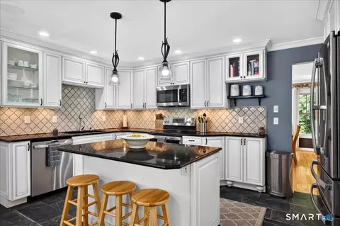 Kitchen - 692 Cook Hill Rd, Killingly, CT 06239 photo 2 of 3