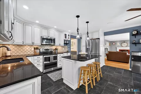 Kitchen - 692 Cook Hill Rd, Killingly, CT 06239 photo 1 of 3