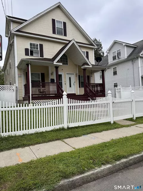 148-150 Enfield St, Hartford, CT 06112