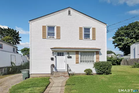 35-37 Omega Ave, Bridgeport, CT 06606