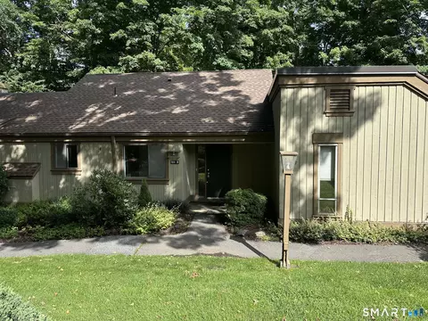 559 Heritage Vlg #B, Southbury, CT 06488
