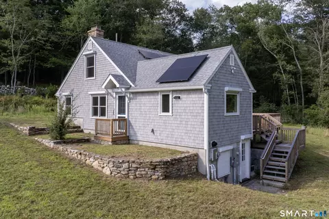 93 Sleepy Hollow Rd, North Stonington, CT 06359