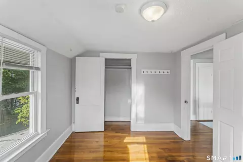 Bedroom - 33 Evergreen Ave, Hamden, CT 06518 photo 8 of 10