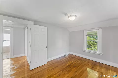 Bedroom - 33 Evergreen Ave, Hamden, CT 06518 photo 5 of 10