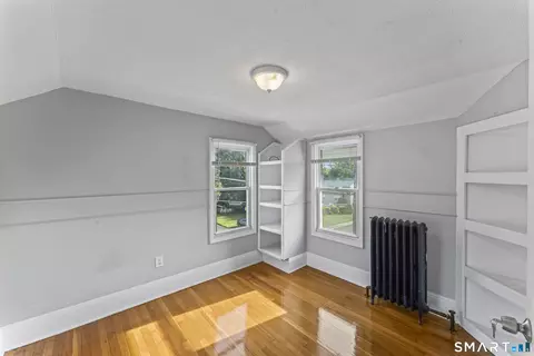 Bedroom - 33 Evergreen Ave, Hamden, CT 06518 photo 9 of 10