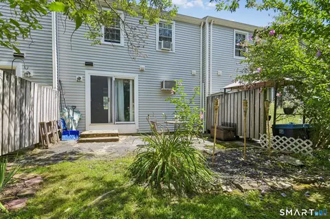Exterior - 17 Lakeside Dr #N, Ledyard, CT 06339 photo 3 of 7