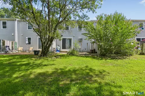 Exterior - 17 Lakeside Dr #N, Ledyard, CT 06339 photo 4 of 7