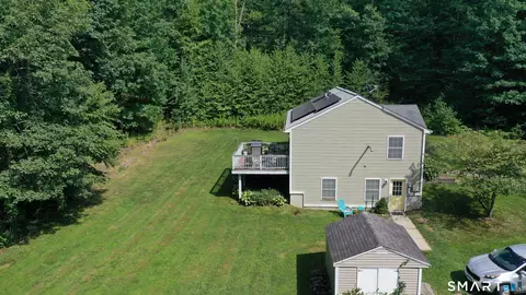 524 Christopher Way, Killingly, CT 06241 photo 2