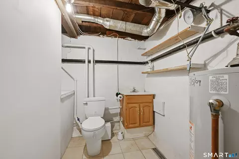 Bath - 74 Great Quarter Rd, Sandy Hook, CT 06482 photo 2 of 2