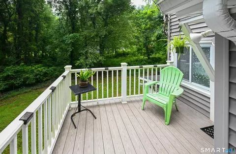 Exterior - 74 Great Quarter Rd, Sandy Hook, CT 06482 photo 5 of 6