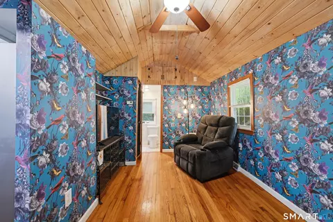 Entry Way - 74 Great Quarter Rd, Sandy Hook, CT 06482 photo 2 of 5