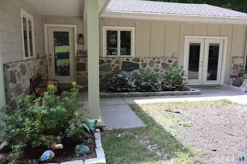 159 Merryall Rd, New Milford, CT 06776