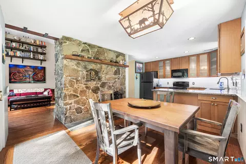 Dining - 82 E River Rd, Barkhamsted, CT 06063 photo 3 of 3